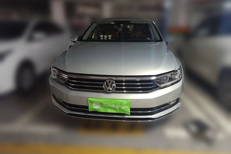 Used Volkswagen Magotan 2018 330TSI DSG Luxury Model Front