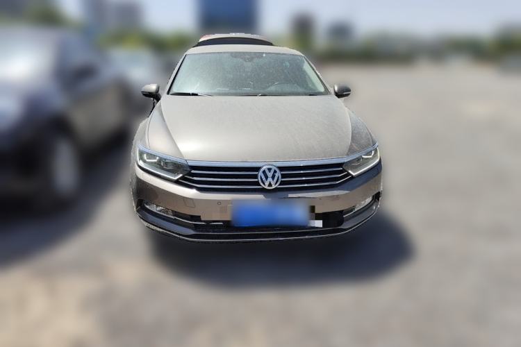 Used Volkswagen Magotan 2018 330TSI DSG Luxury Model Front