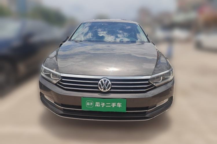 Used Volkswagen Magotan 2018 330TSI DSG Luxury Model Front