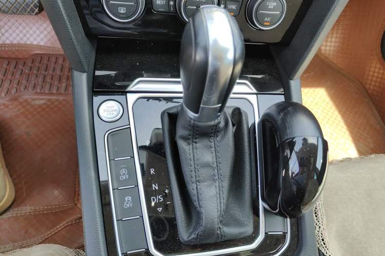 Used Volkswagen Magotan 2018 330TSI DSG Luxury Model Gear Lever