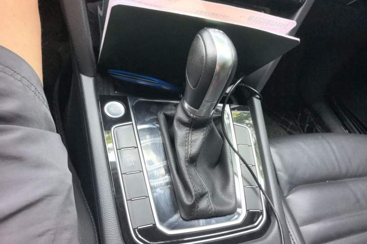 Used Volkswagen Magotan 2018 330TSI DSG Luxury Model Gear Lever