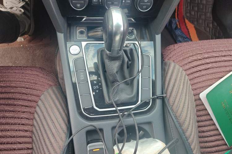 Used Volkswagen Magotan 2018 330TSI DSG Luxury Model Gear Lever