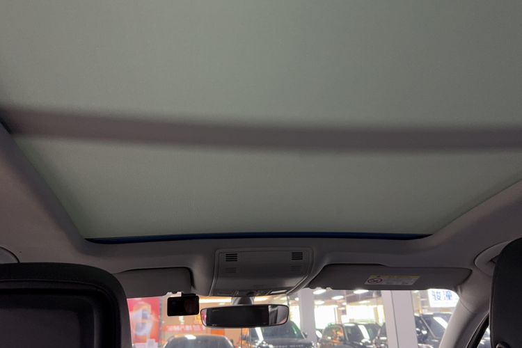 Used Volkswagen Magotan 2018 330TSI DSG Luxury Model Headliner