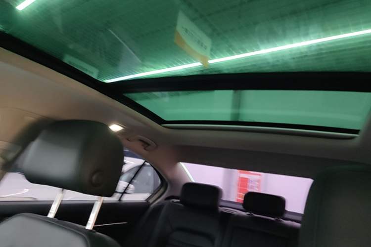 Used Volkswagen Magotan 2018 Facelift 330TSI DSG Luxury Model Headliner
