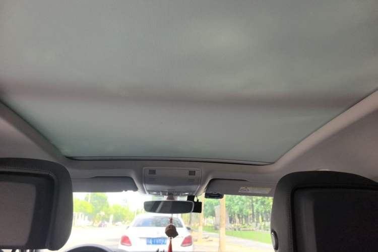 Used Volkswagen Magotan 2018 330TSI DSG Luxury Model Headliner