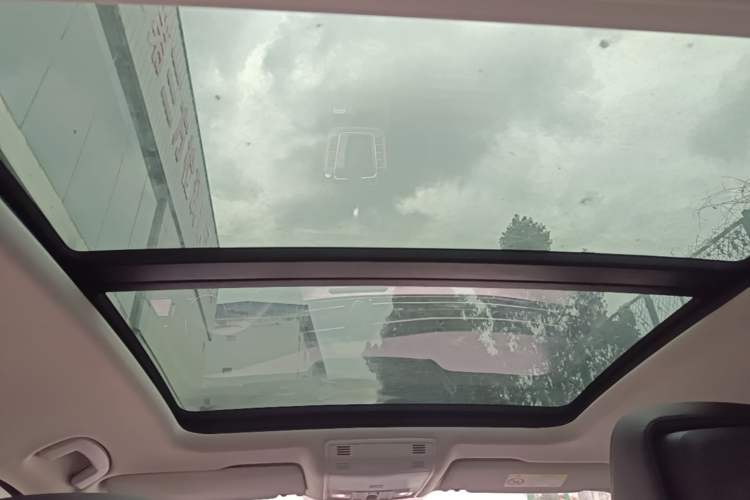 Used Volkswagen Magotan 2018 330TSI DSG Advanced Model Headliner