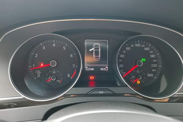 Used Volkswagen Magotan 2018 Facelift 330TSI DSG Luxury Model Instrument Cluster