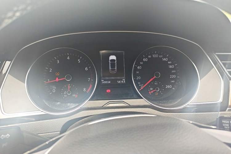 Used Volkswagen Magotan 2018 Facelift 330TSI DSG Luxury Model Instrument Cluster