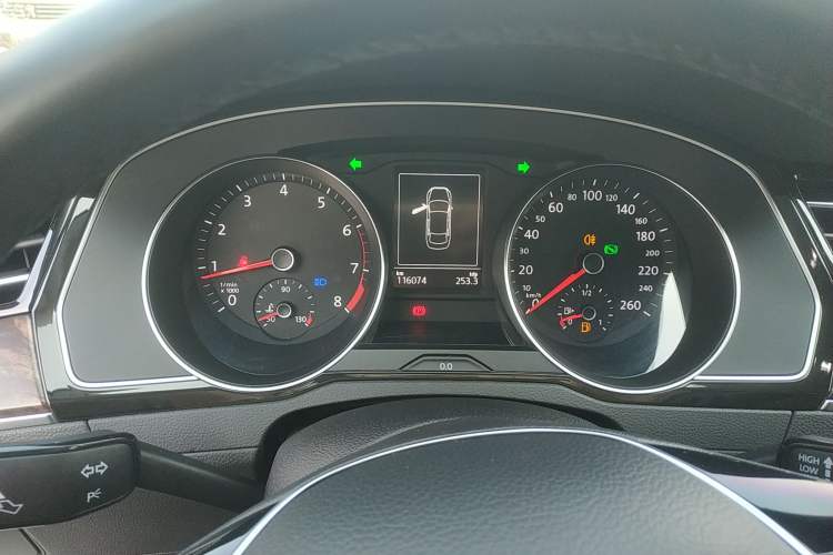 Used Volkswagen Magotan 2018 Facelift 330TSI DSG Luxury Model Instrument Cluster