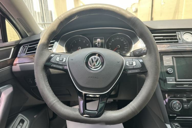 Used Volkswagen Magotan 2018 Facelift 330TSI DSG Luxury Model Interior 2