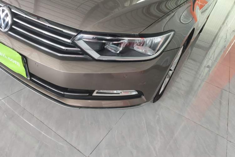 Used Volkswagen Magotan 2018 330TSI DSG Advanced Model Left Front Headlight