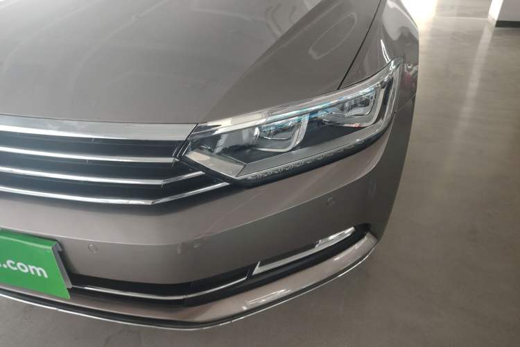 Used Volkswagen Magotan 2018 330TSI DSG Luxury Model Left Front Headlight