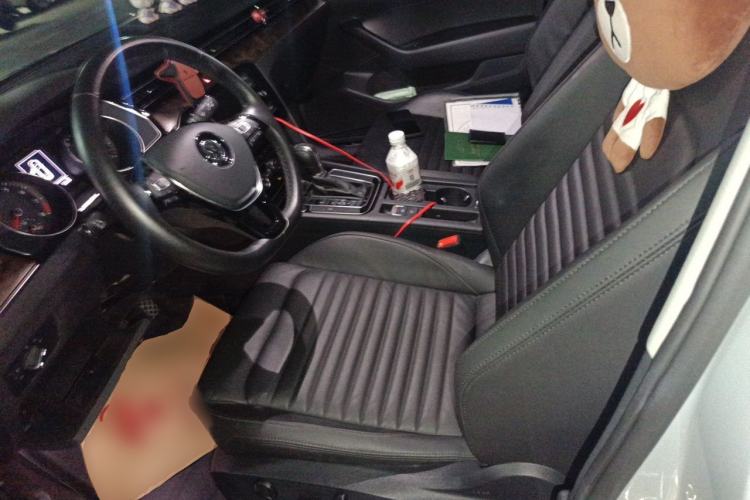 Used Volkswagen Magotan 2018 330TSI DSG Luxury Model Left Front Seat