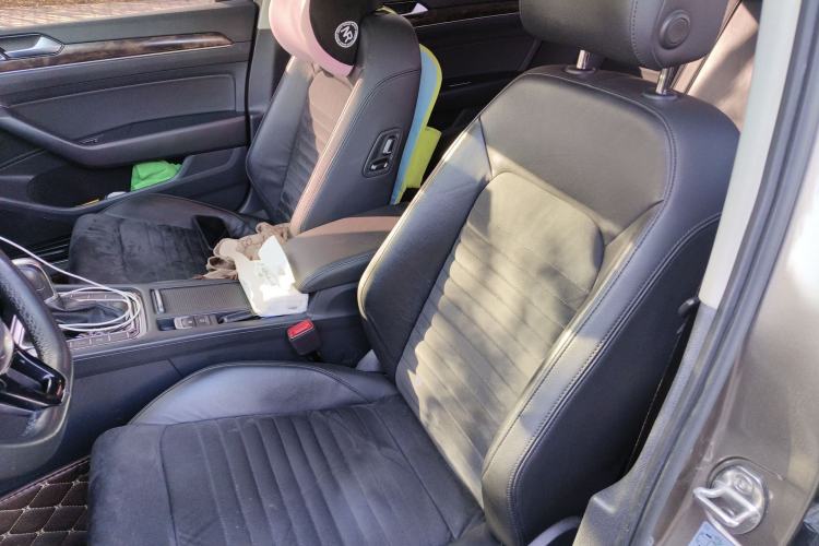 Used Volkswagen Magotan 2018 330TSI DSG Luxury Model Left Front Seat