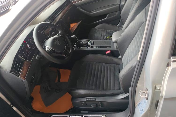 Used Volkswagen Magotan 2018 330TSI DSG Luxury Model Left Front Seat