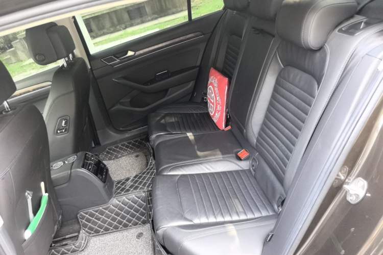 Used Volkswagen Magotan 2018 330TSI DSG Luxury Model Left Rear Seat