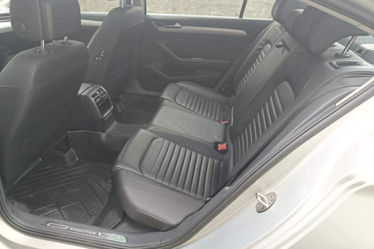 Used Volkswagen Magotan 2018 330TSI DSG Advanced Model Left Rear Seat