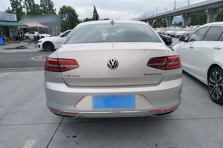 Used Volkswagen Magotan 2018 Facelift 330TSI DSG Luxury Model Rear