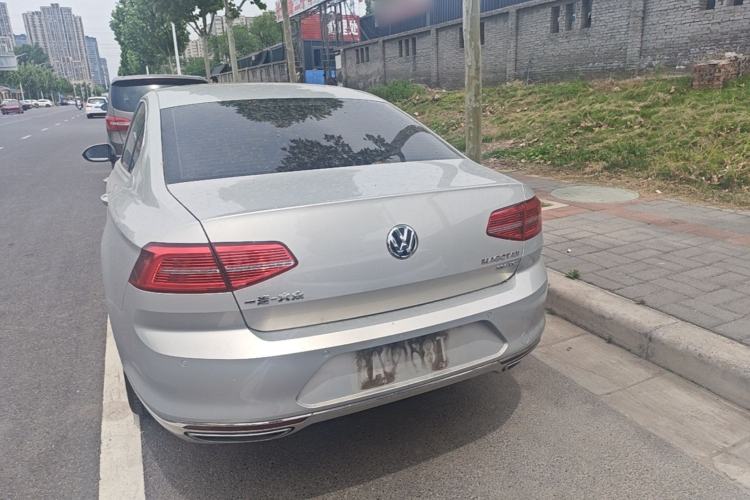 Used Volkswagen Magotan 2018 Facelift 330TSI DSG Luxury Model Rear