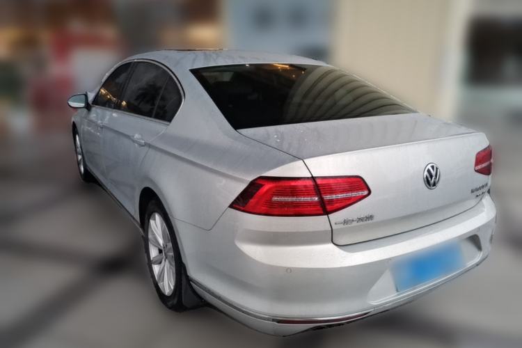 Used Volkswagen Magotan 2018 330TSI DSG Advanced Model Rear Left 45 Deg