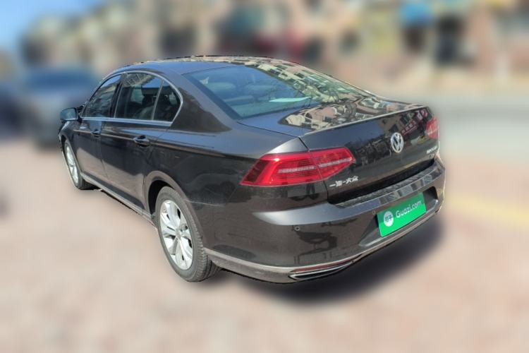Used Volkswagen Magotan 2018 330TSI DSG Luxury Model Rear Left 45 Deg