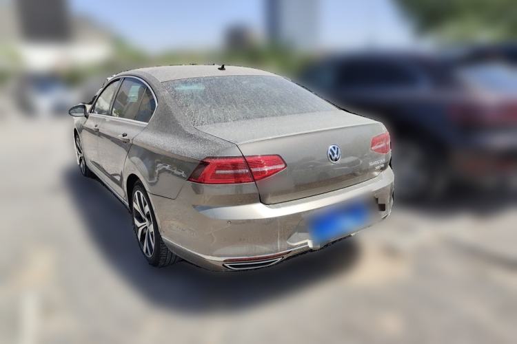 Used Volkswagen Magotan 2018 330TSI DSG Luxury Model Rear Left 45 Deg