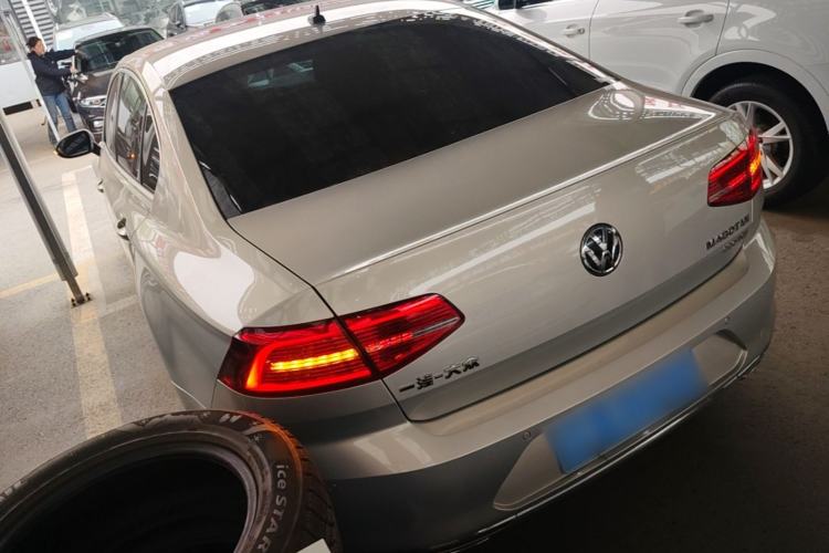 Used Volkswagen Magotan 2018 330TSI DSG Luxury Model Rear Left 45 Deg