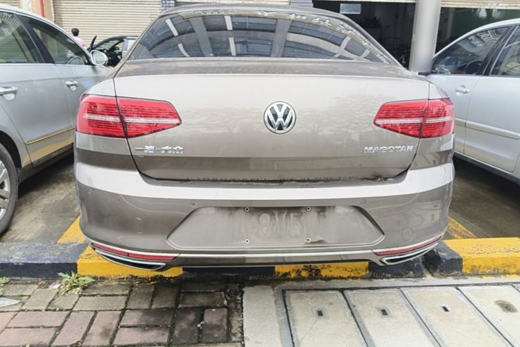 Used Volkswagen Magotan 2018 Facelift 330TSI DSG Luxury Model Rear