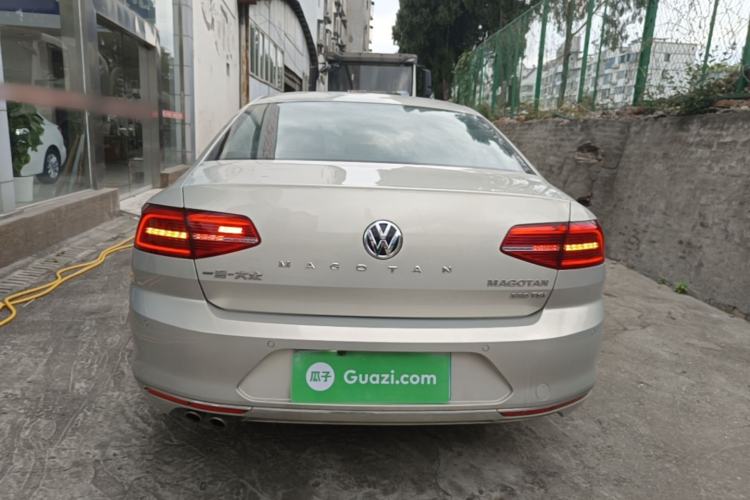 Used Volkswagen Magotan 2018 330TSI DSG Advanced Model Rear