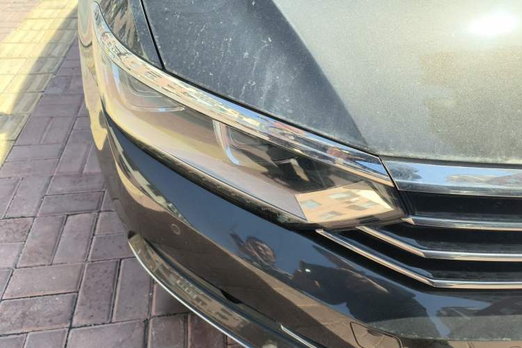 Used Volkswagen Magotan 2018 330TSI DSG Luxury Model Right Front Headlight