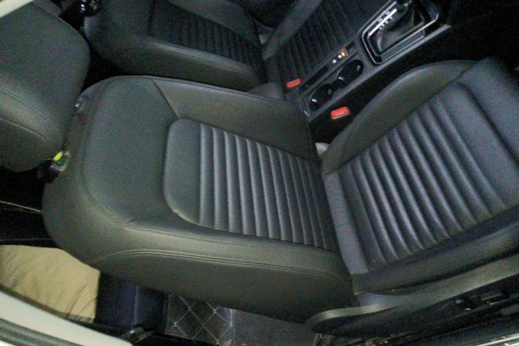 Used Volkswagen Magotan 2018 330TSI DSG Advanced Model Right Front Seat