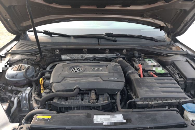 Used Volkswagen Magotan 2018 380TSI DSG Luxury Model Engine Bay