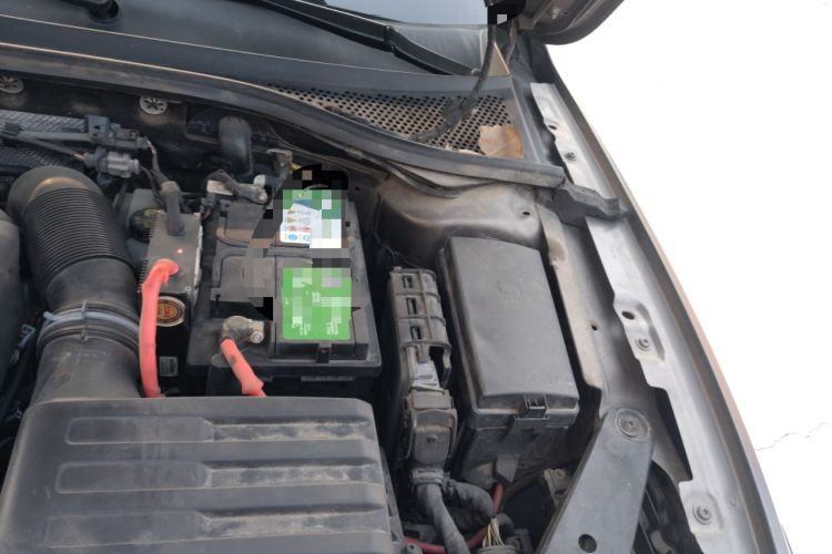 Used Volkswagen Magotan 2018 380TSI DSG Luxury Model Engine Bay Left