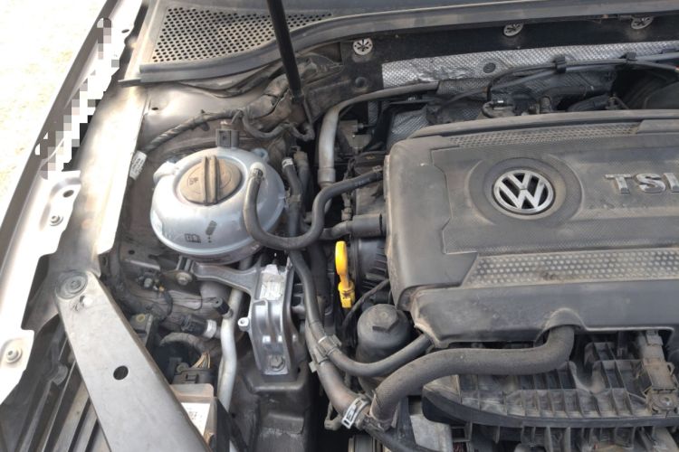 Used Volkswagen Magotan 2018 380TSI DSG Luxury Model Engine Bay Right