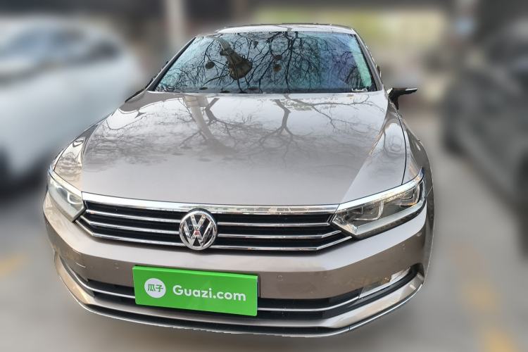 Used Volkswagen Magotan 2018 330TSI DSG Luxury Model Front
