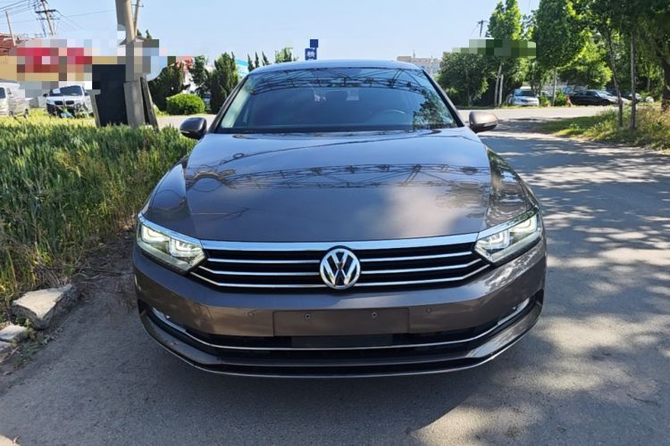 Used Volkswagen Magotan 2018 330TSI DSG Luxury Model Front