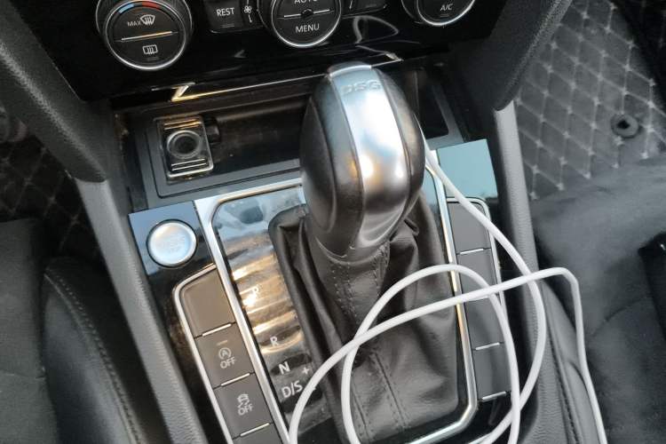 Used Volkswagen Magotan 2018 330TSI DSG Luxury Model Gear Lever