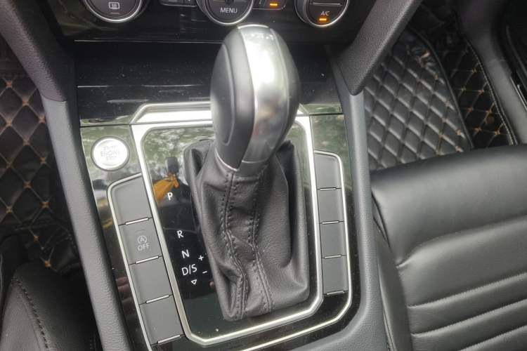 Used Volkswagen Magotan 2018 330TSI DSG Luxury Model Gear Lever