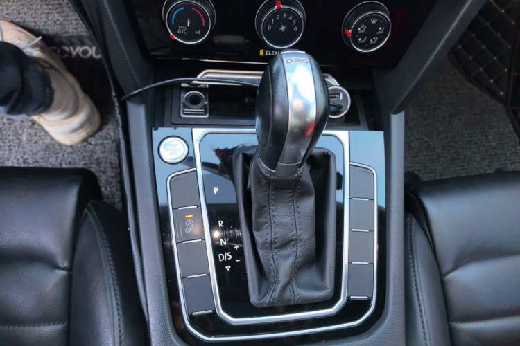 Used Volkswagen Magotan 2018 330TSI DSG Advanced Model Gear Lever