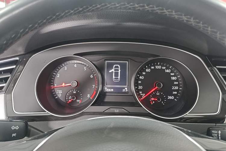 Used Volkswagen Magotan 2018 330TSI DSG Advanced Model Instrument Cluster