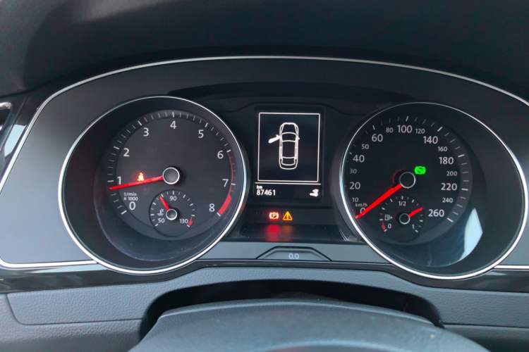 Used Volkswagen Magotan 2018 330TSI DSG Advanced Model Instrument Cluster