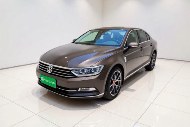 Ojetý Volkswagen Magotan 2018 330TSI DSG Luxury Model
