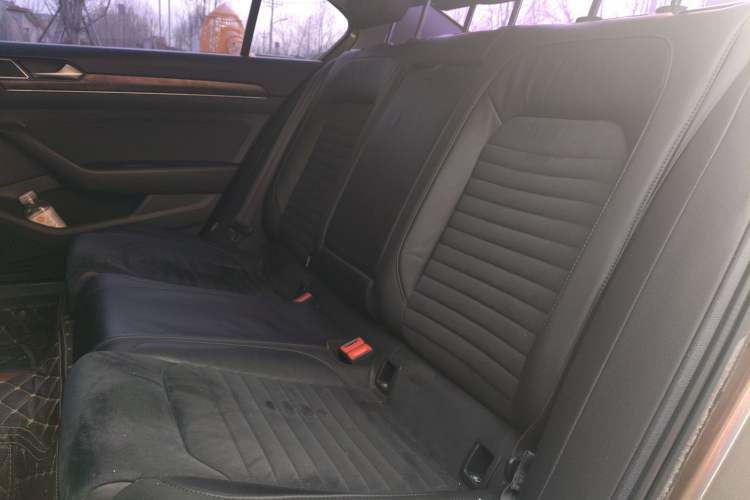 Used Volkswagen Magotan 2018 380TSI DSG Luxury Model Left Rear Seat
