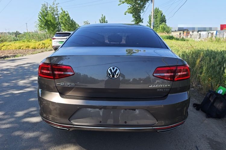 Used Volkswagen Magotan 2018 330TSI DSG Luxury Model Rear