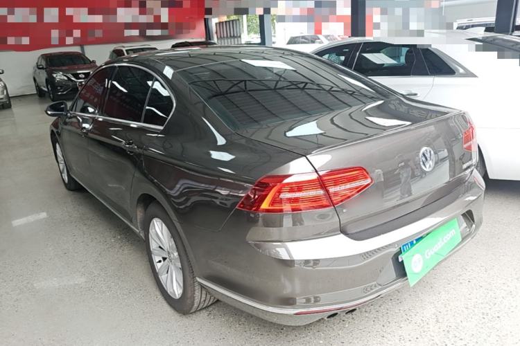 Used Volkswagen Magotan 2018 330TSI DSG Advanced Model Rear Left 45 Deg