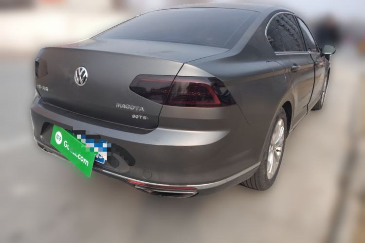 Used Volkswagen Magotan 2018 380TSI DSG Luxury Model Rear Right 45 Deg