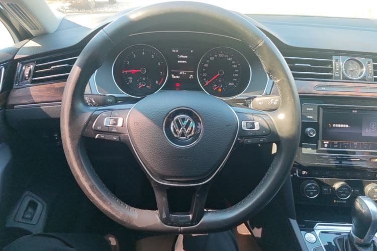 Used Volkswagen Magotan 2018 330TSI DSG Luxury Model Steering Wheel