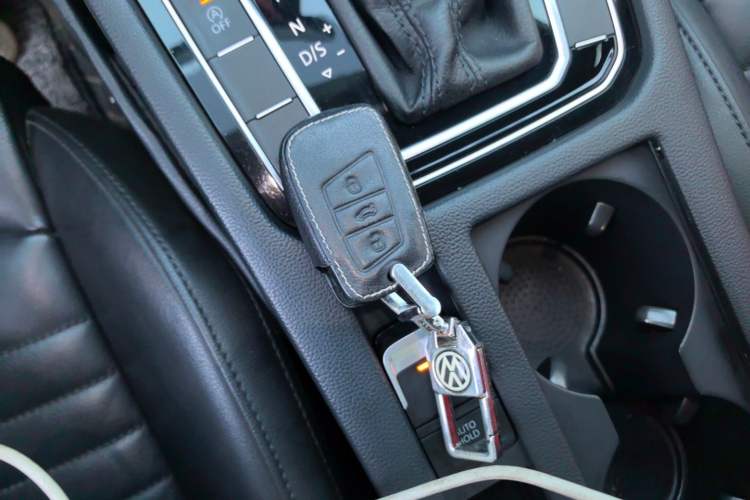 Used Volkswagen Magotan 2018 330TSI DSG Advanced Model Vehicle Key