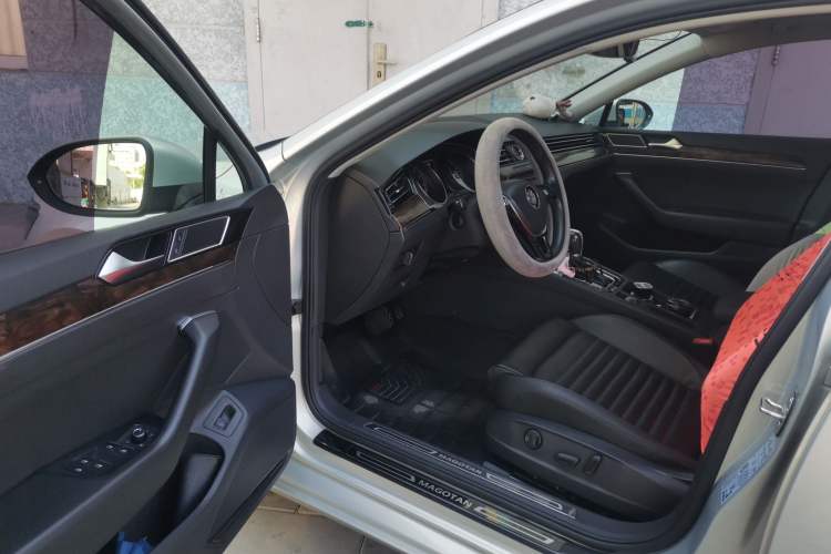 Used Volkswagen Magotan 2018 380TSI DSG Luxury Model Driver Seat