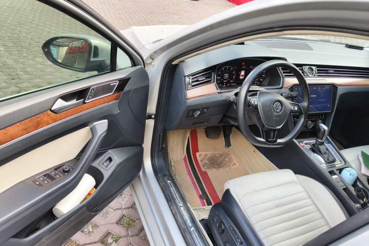 Used Volkswagen Magotan 2018 380TSI DSG Flagship Edition Driver Seat